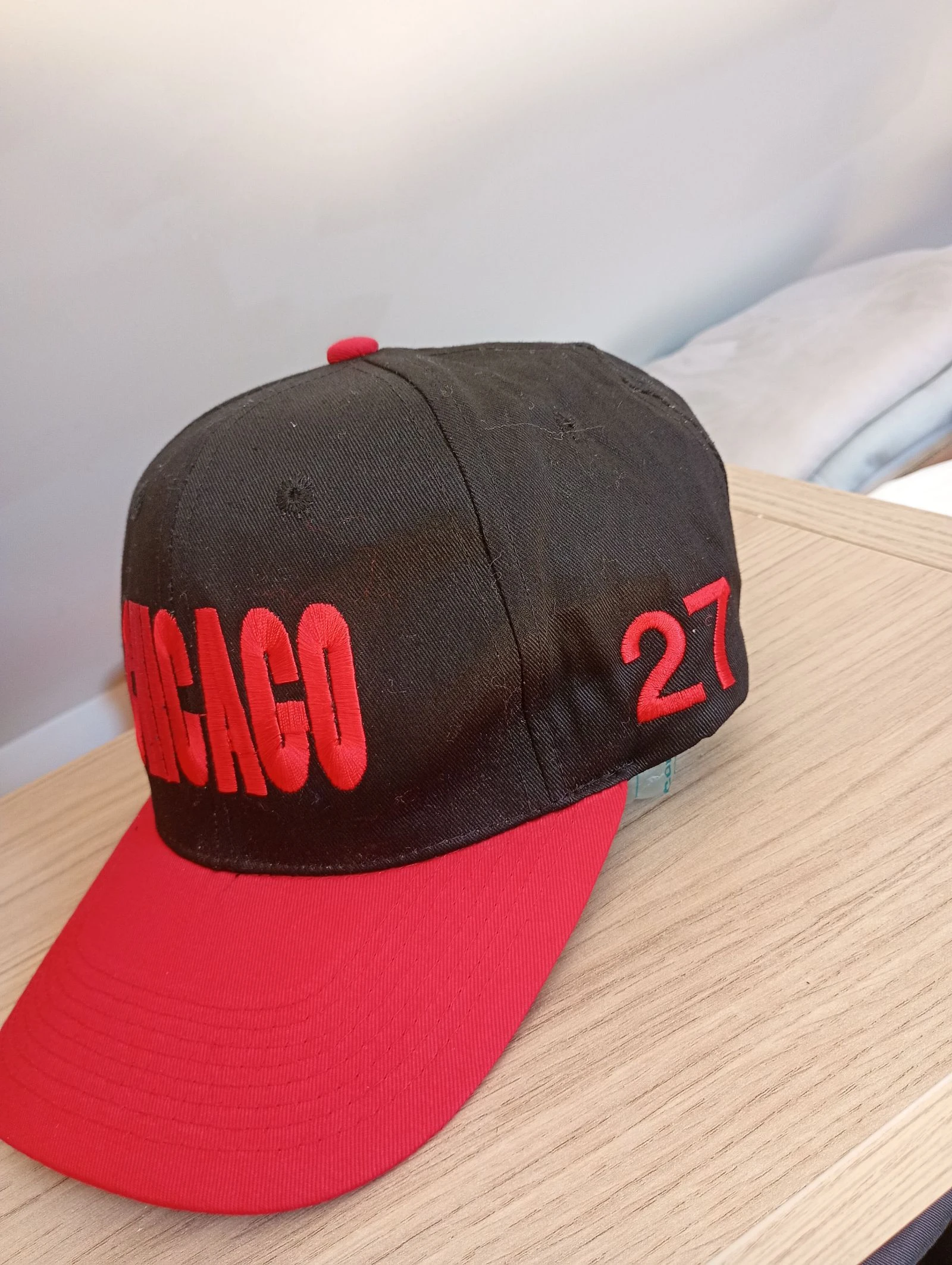 Casquette vintage années 90 snapback Chicago noir et rouge réglable  – photo 4
